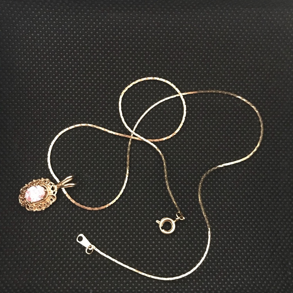 Antique Style Gold Tone Necklace